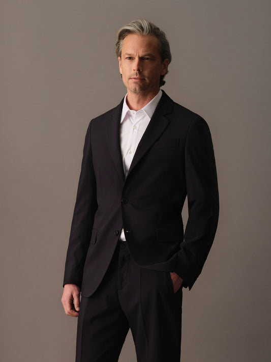 Émigré C-Suite All-Season Blazer