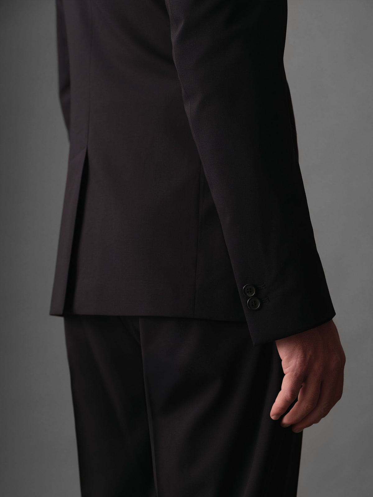 The C-suite All-Season Blazer - Nordic Blue