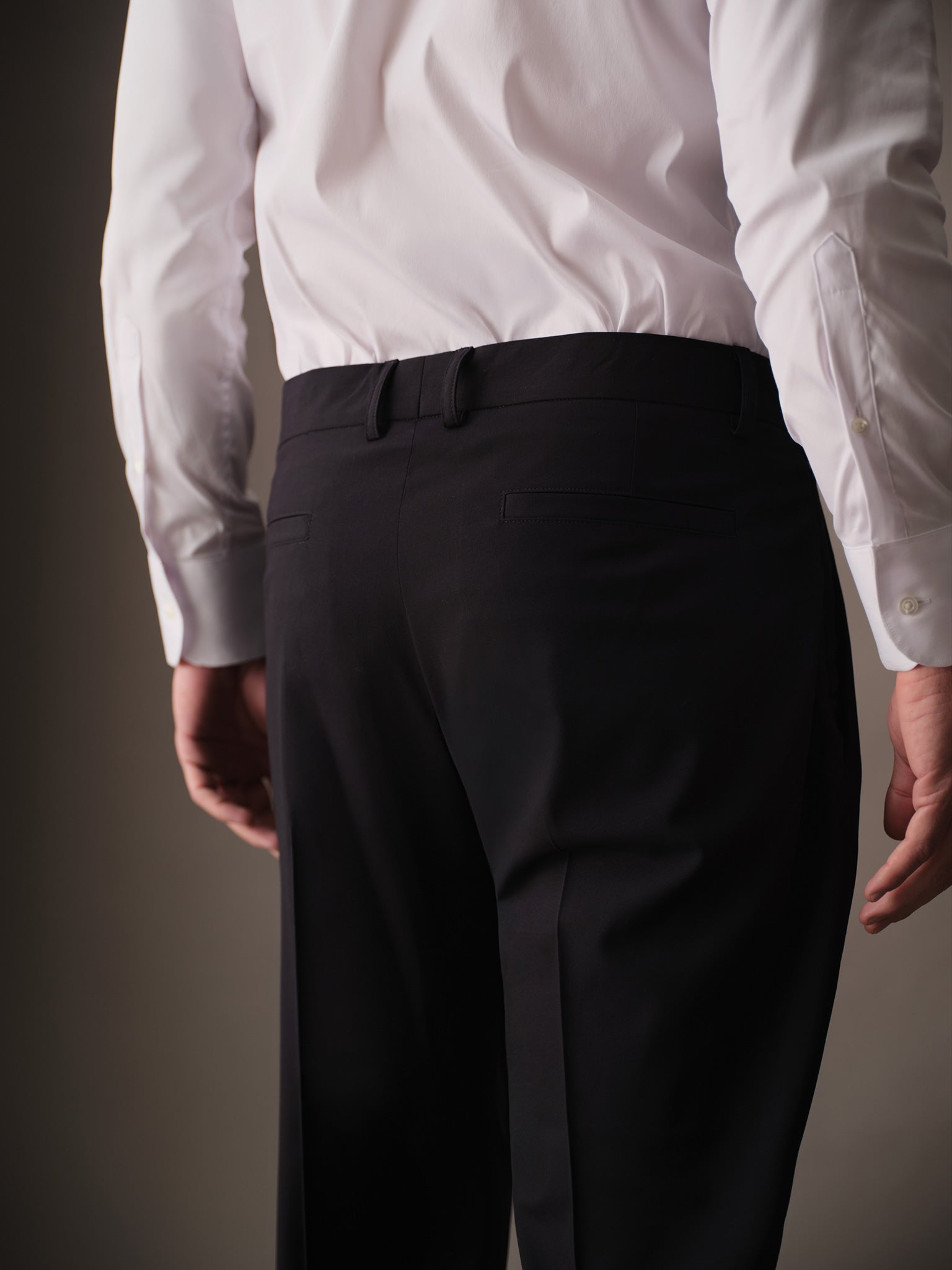 Back waistband and seam detailing on men trousers