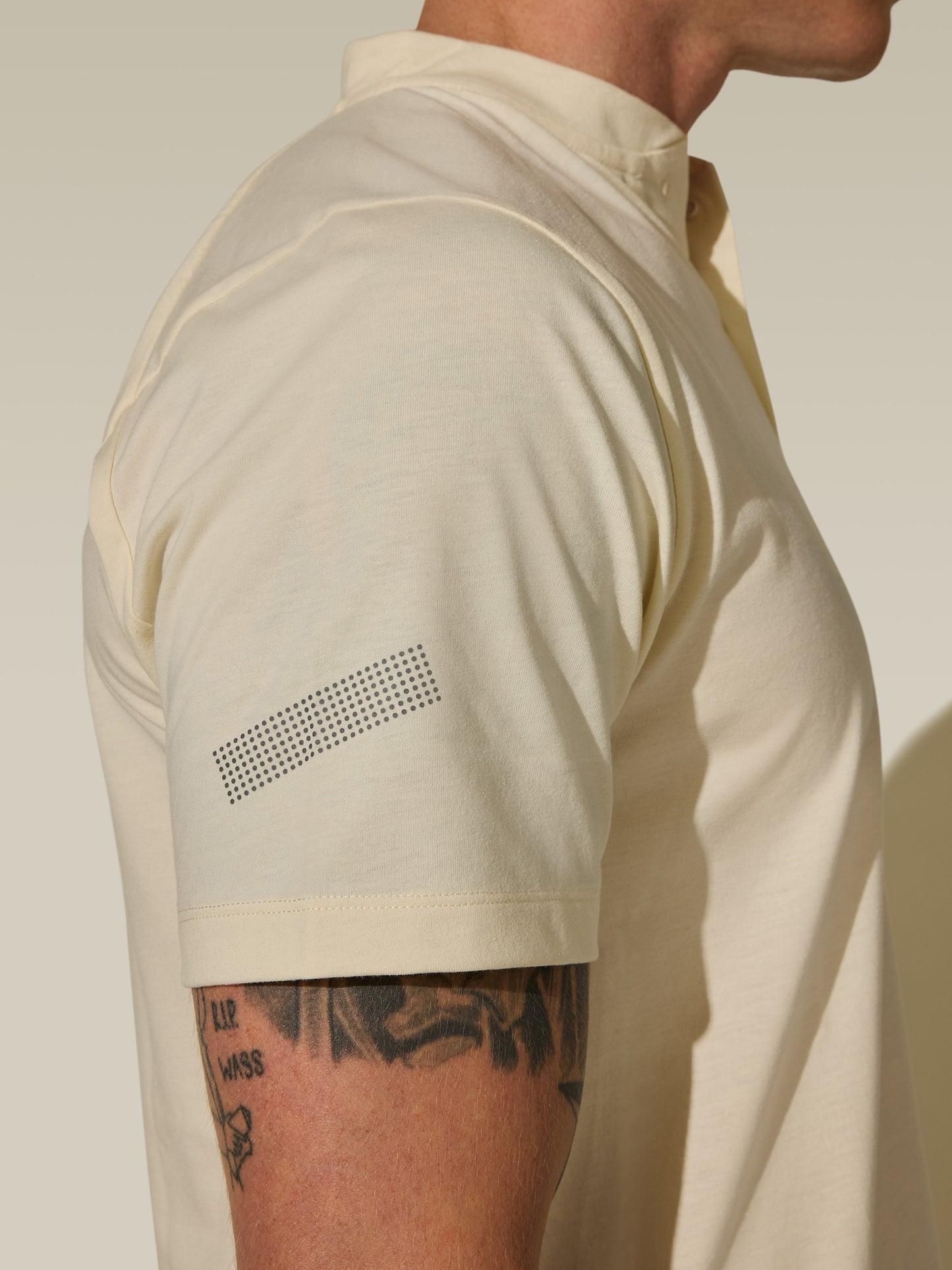 Sports Kit Henley - Butter Cream