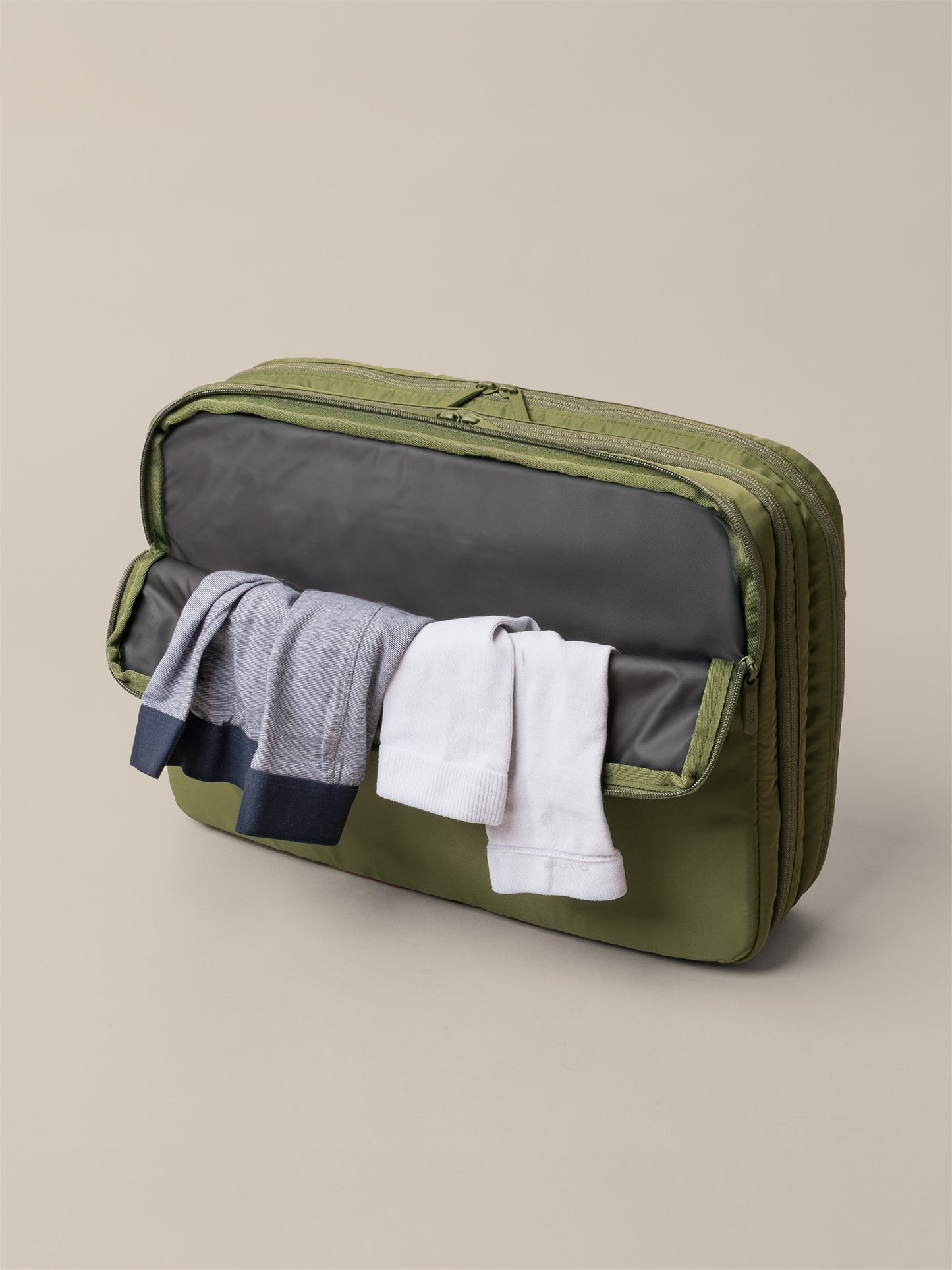 Garment Organiser L Olive