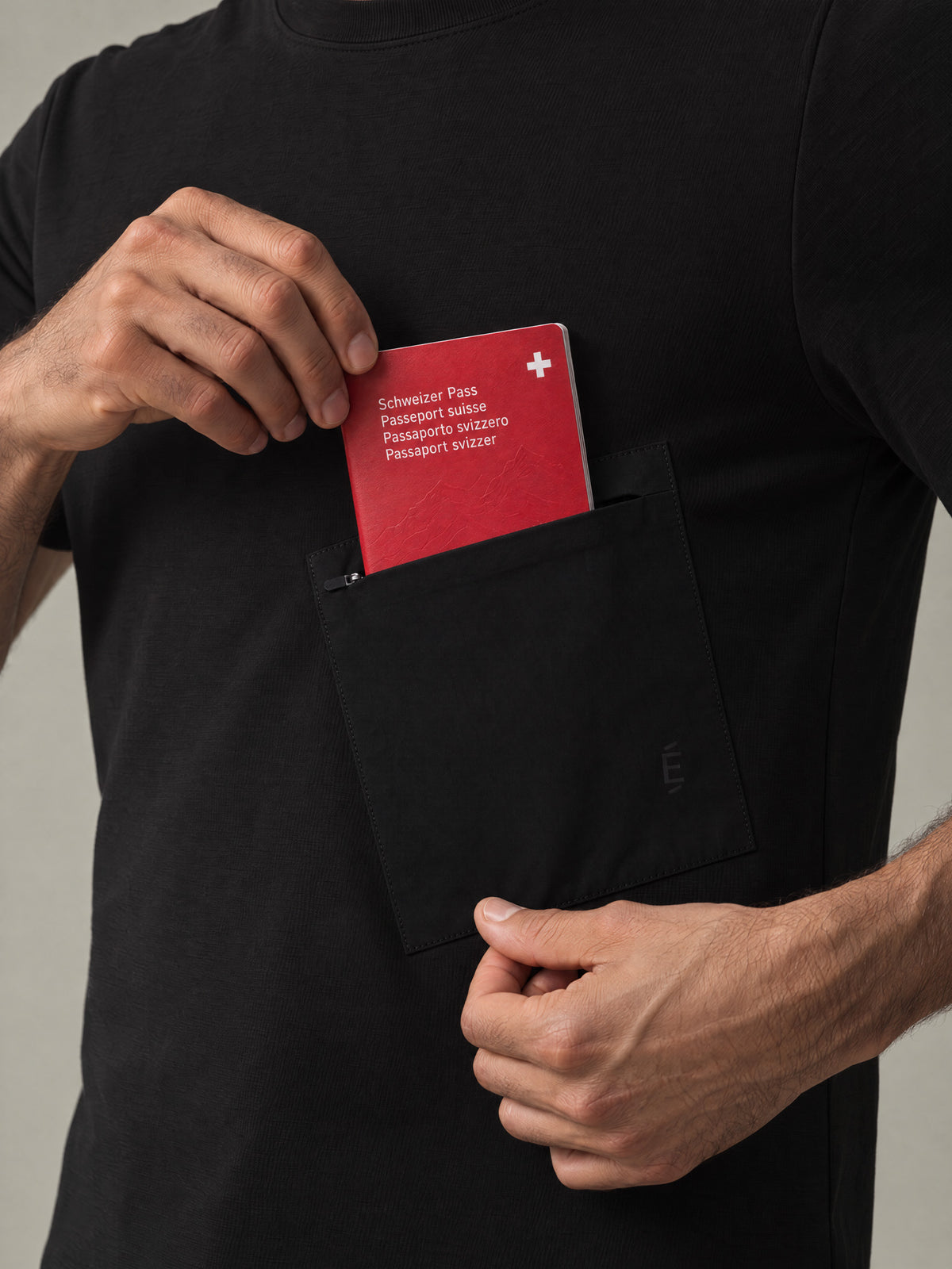 One Pocket T-shirt - Black Beauty