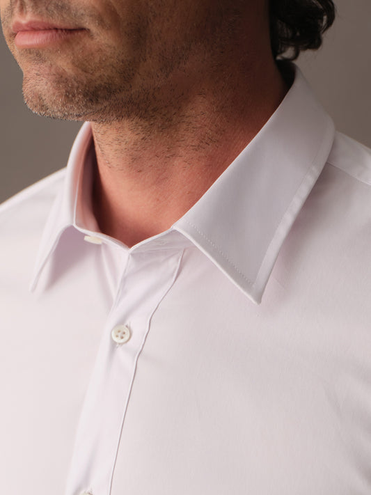 Collar detail of premium poplin shirt for men for everyday wear