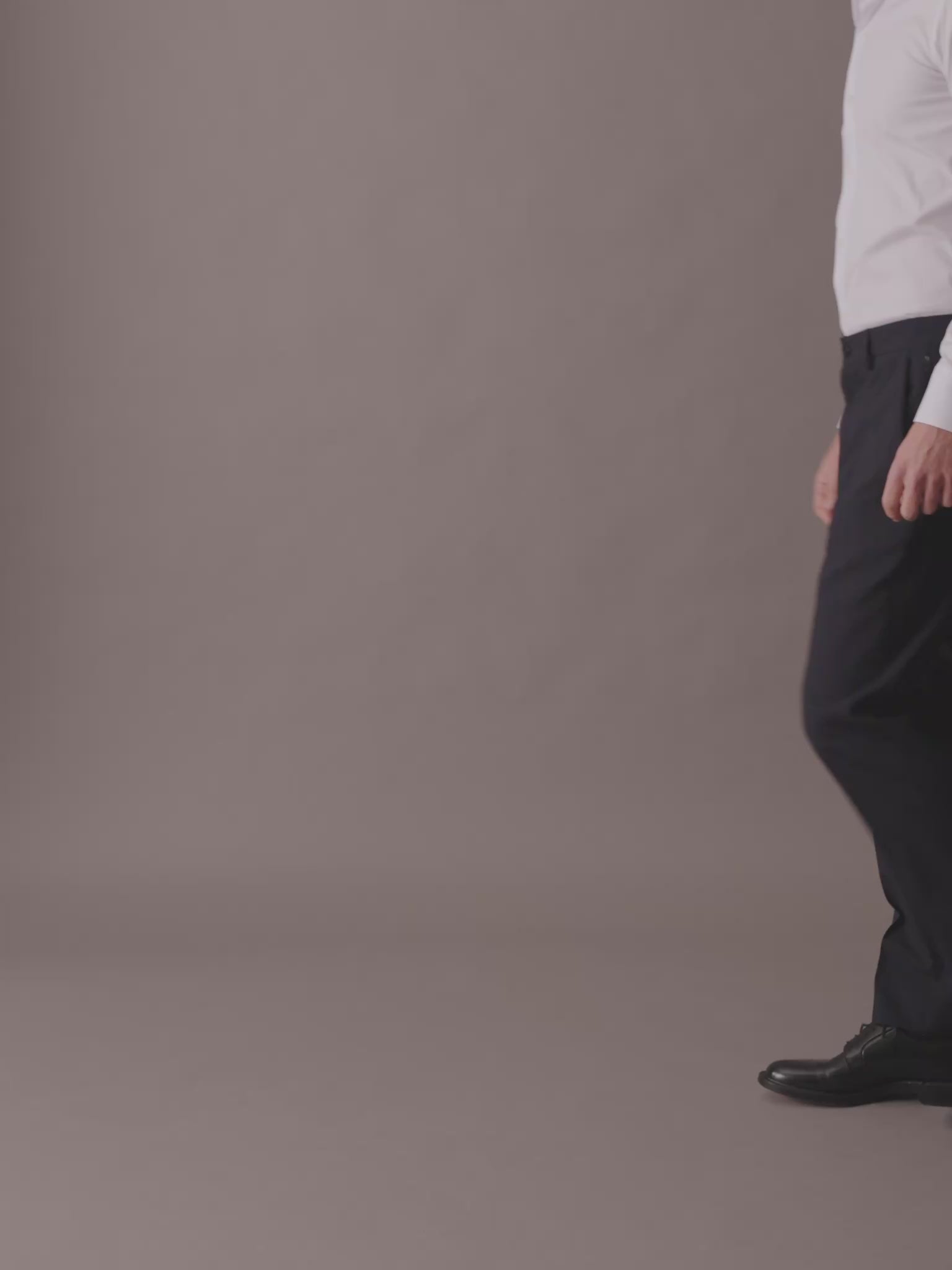 Video showcasing Émigré C-Suite All-Season men’s black trousers