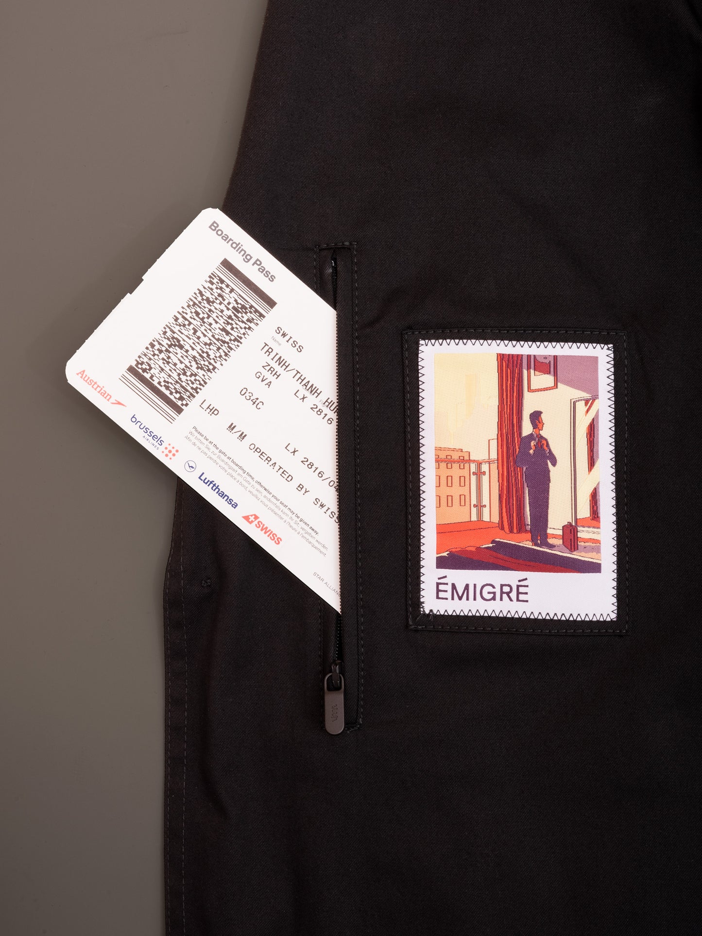 Zippered interior security pocket on the men’s cotton blazer