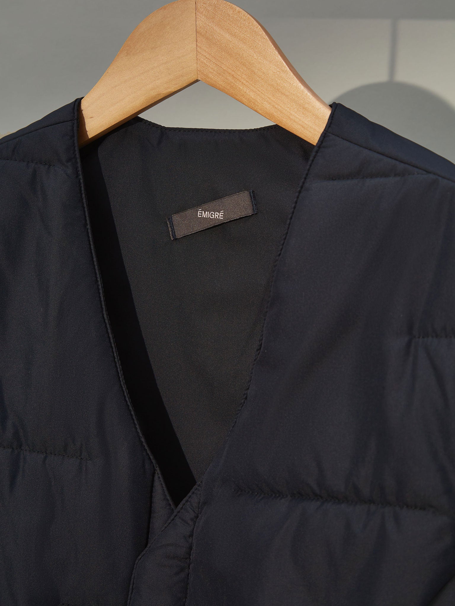 The Perfect navy Blue Gilet for Men - Fashionable and Functional All Year Round