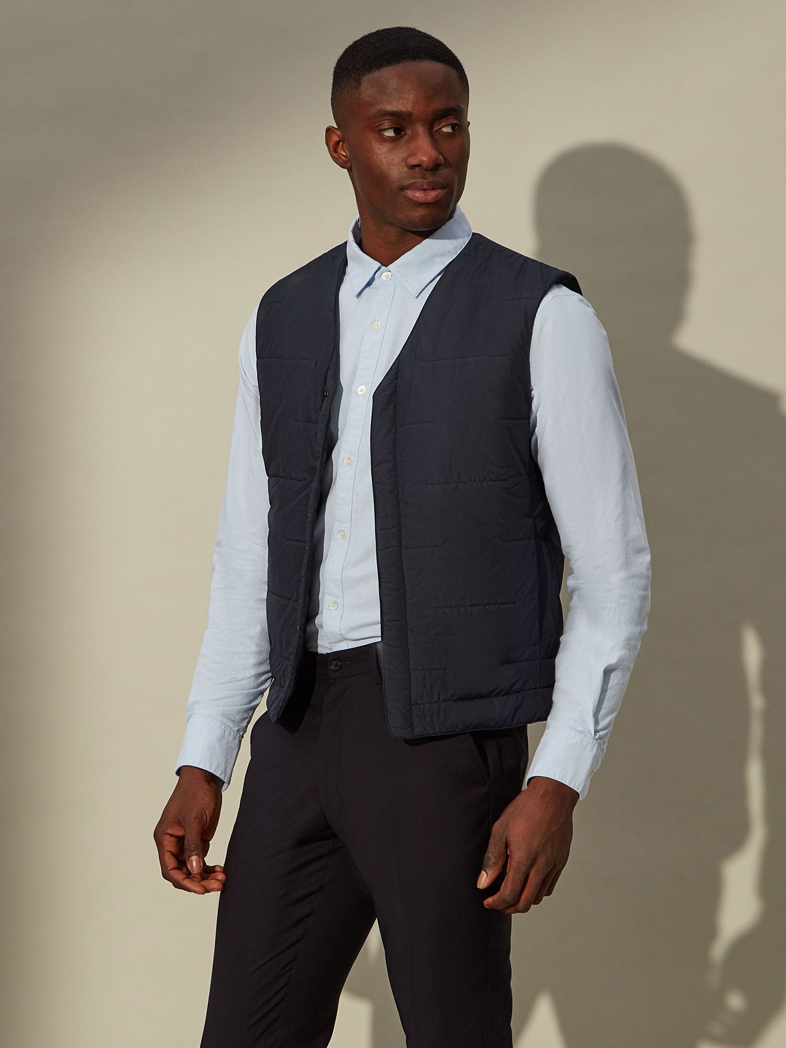 Stay on Trend with this navy Blue Gilet - An Essential Addition to Your Winter Wardrobe
