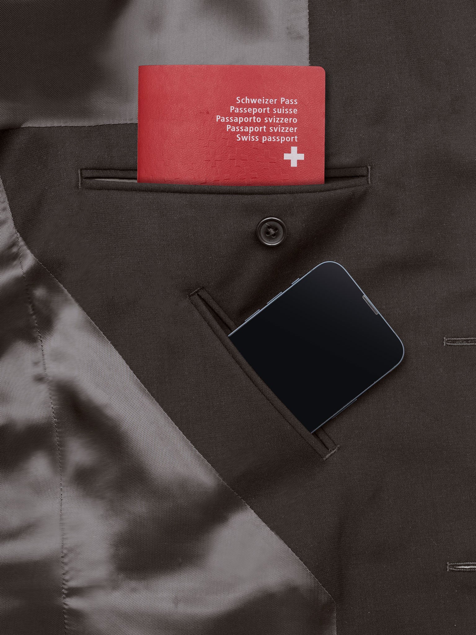 Versatile mens grey travel blazer with lightweight fabric and smooth lining